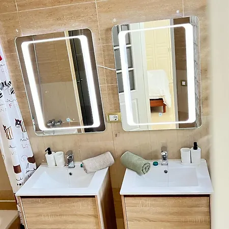 In The Center Of San Juan Beach! * 圣胡安海滩