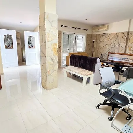 Apartment In The Center Of San Juan Beach!